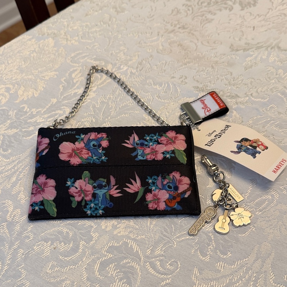 Harveys Seatbelt Stitch Change bag